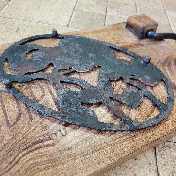 Cast Iron Potholders Vintage Vegetable Hot Plate Trivets - Picture 7 of 7